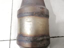 ASTON MARTIN ASTON MARTIN DB9 Volante Catalytic Converter SET 8G43-5E211-AD Catalytic Converter SET — thumbnail 4