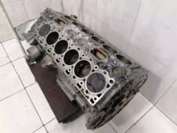 ASTON MARTIN ASTON MARTIN VANQUISH AM310 Engine AM11 MOTOR BOTTOM END BLOCK — thumbnail 2