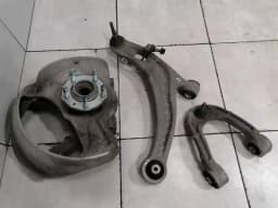 ASTON MARTIN Aston Martin DB9 Volante Right Front Hub 8D33-3K186-AC Wheel Bearing Housing Front Re — thumbnail 4