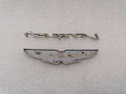 ASTON MARTIN ASTON MARTIN VANQUISH AM310 CD33-407A74-BB REAR LOGOS BADGE ASSEMBLY WINGS — thumbnail 10