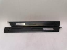 ASTON MARTIN Aston Martin Vanquish AM310 Door Sill DD33-132A13-AEW Door Sill Trim — thumbnail 1