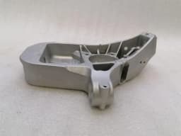 ASTON MARTIN ASTON MARTIN VANQUISH AM310 Left Front Hub AD43-3K185 Wheel Bearing Housing Front Link — thumbnail 10