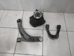 ASTON MARTIN Aston Martin DB9 COUPE Right Front Hub 7G43-3K186-AB Wheel Bearing Housing Front RE — thumbnail 1