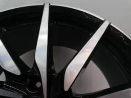 ASTON MARTIN Aston Martin DB11 Alloy Wheel HY53-1007-CA DB11 9JX20 ET48 Alloy Wheel 9JX20 — thumbnail 4