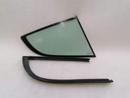 ASTON MARTIN ASTON MARTIN DB9 COUPE Right Quarter Glass 4G43-76-11086 Door Window 1⁄4 Re — thumbnail 1