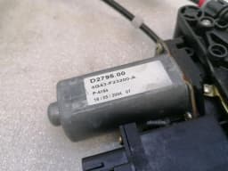 ASTON MARTIN ASTON MARTIN DB9 COUPE Right Door Winder 4G43-F23200-AC Power Window Right — thumbnail 2