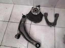 ASTON MARTIN ASTON MARTIN DB9 COUPE Left Front Hub 7G43-3K185-AB Wheel Bearing Housing Front Left — thumbnail 1