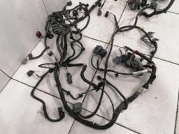ASTON MARTIN ASTON MARTIN DB9 COUPE Wiring Loom 4G43-14290-BE Harness ENGINE BAY LHD — thumbnail 8