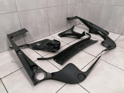 FERRARI FERRARI 612 SCAGLIETTI F137 ENGINE COVER SET 67842700 RIGHT HAND DRIVE RHD — thumbnail 5