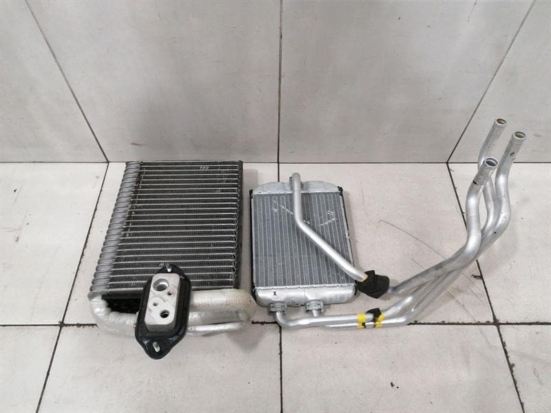 FERRARI FERRARI 612 SCAGLIETTI F137 HEATER MATRIX 66984100 RIGHT HAND DRIVE RHD