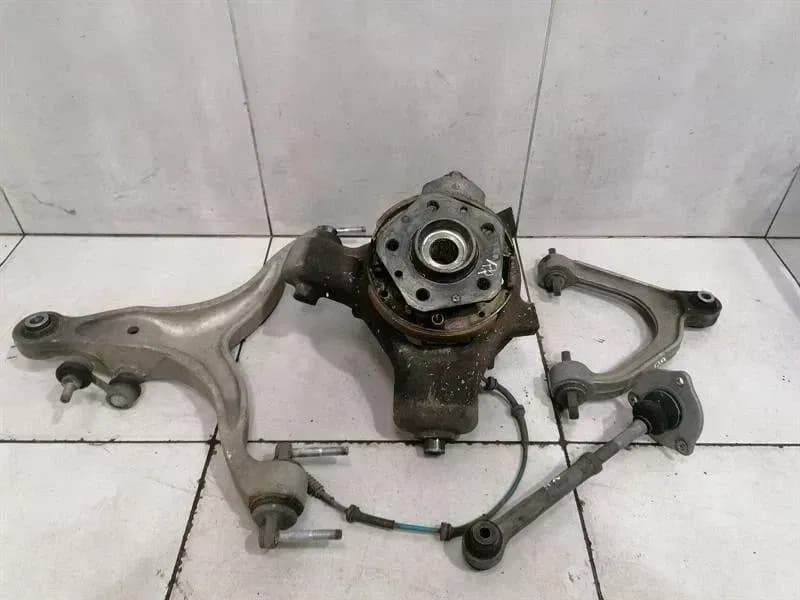FERRARI Ferrari 612 Scaglietti F137 Right Rear Hub 190750 Wheel Bearing Housing Rear Right