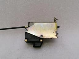 FERRARI Ferrari 612 Scaglietti F137 Fuel Cap Emergency Opener 69543400 — thumbnail 9