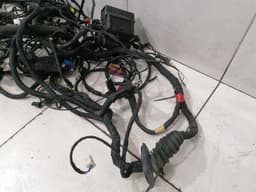 FERRARI FERRARI 612 SCAGLIETTI F137 ENGINE BAY WIRING LOOM 224466 RIGHT HAND DRIVE RHD — thumbnail 3