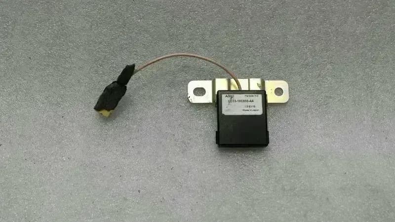 ASTON MARTIN Aston Martin Vanquish S AM29 Aerial / Antenna CD33-18C850-AA Antenna