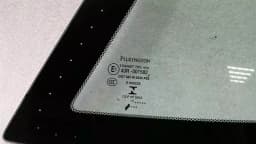 ASTON MARTIN Aston Martin Vanquish S RLH 1/4 Glass CD33-N29701-AD Door Panel 1/4 Rear Left — thumbnail 6
