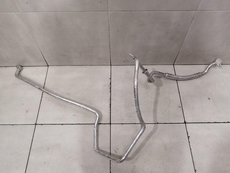 ASTON MARTIN ASTON MARTIN DB9 Steering Wheel A/C Pipe CD33-19A705-CA Air Conditioning Line Air Conditioning