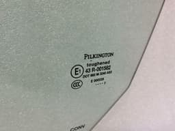 ASTON MARTIN Aston Martin DB9 Volante FLH Door Glass 4G43-L21411-AB Door Window Front Left — thumbnail 3