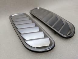 ASTON MARTIN ASTON MARTIN DB9 steering wheel bonnet hood louvre set grill AD43-16C693 radiator grille — thumbnail 2