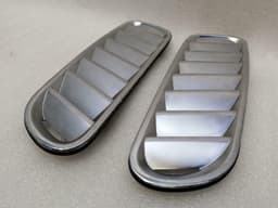 ASTON MARTIN ASTON MARTIN DB9 steering wheel bonnet hood louvre set grill AD43-16C693 radiator grille — thumbnail 3