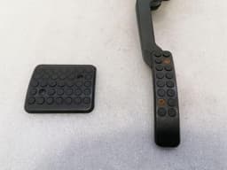 ASTON MARTIN ASTON MARTIN RAPIDE AMR THROTTLE PEDAL (ELECTRICAL) FD43-9F836-BA RIGHT HAND DRIVE RHD — thumbnail 7