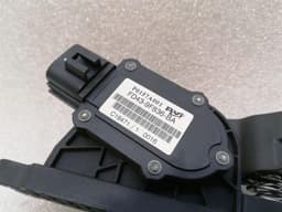 ASTON MARTIN ASTON MARTIN RAPIDE AMR THROTTLE PEDAL (ELECTRICAL) FD43-9F836-BA RIGHT HAND DRIVE RHD — thumbnail 5