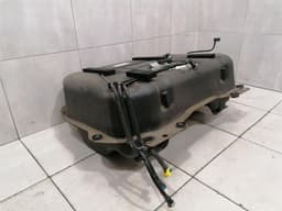 ASTON MARTIN Aston Martin Rapid AMR Fuel Tank DD43-9K007-AC Fuel Tank — thumbnail 9