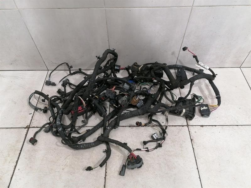 ASTON MARTIN ASTON MARTIN RAPIDE AMR V12 ENGINE BAY WIRING KD43-14290-BB RIGHT HAND DRIVE RHD