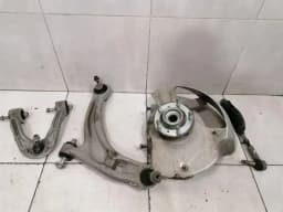 ASTON MARTIN Aston Martin Rapide AMR Right Front Hub AY93-3K186-AB AMR Front Wheel Bearing Housing — thumbnail 1
