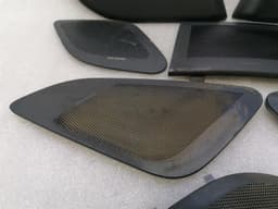 ASTON MARTIN ASTON MARTIN RAPIDE AMR Speaker Grill CD33-18978-AA BANG & OLUFSEN Trim — thumbnail 3