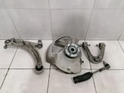 ASTON MARTIN Aston Martin Rapide AMR Front Hub AY93-3K185-AB Wheel Bearing Housing Front Vanquish — thumbnail 1