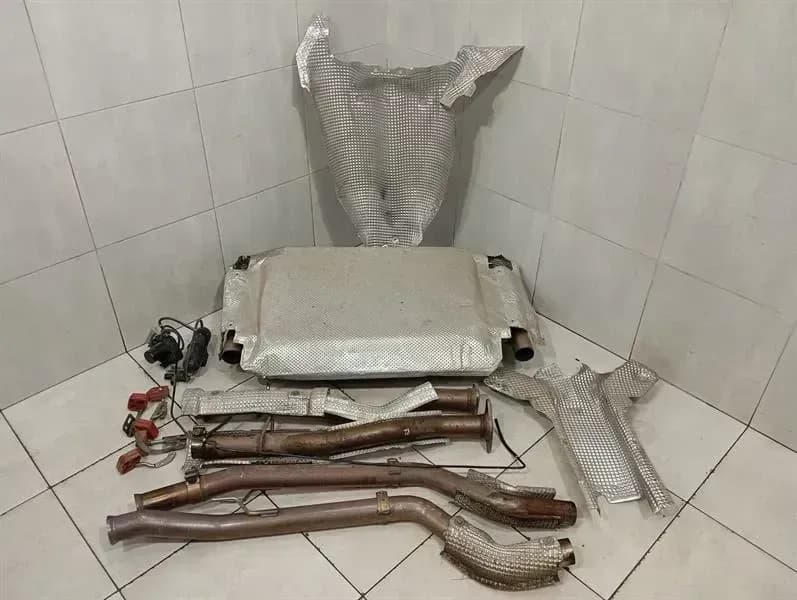 ASTON MARTIN Aston Martin Virage MK2 2011-2012 Exhaust Silencer 4G43-5230-FH Exhaust