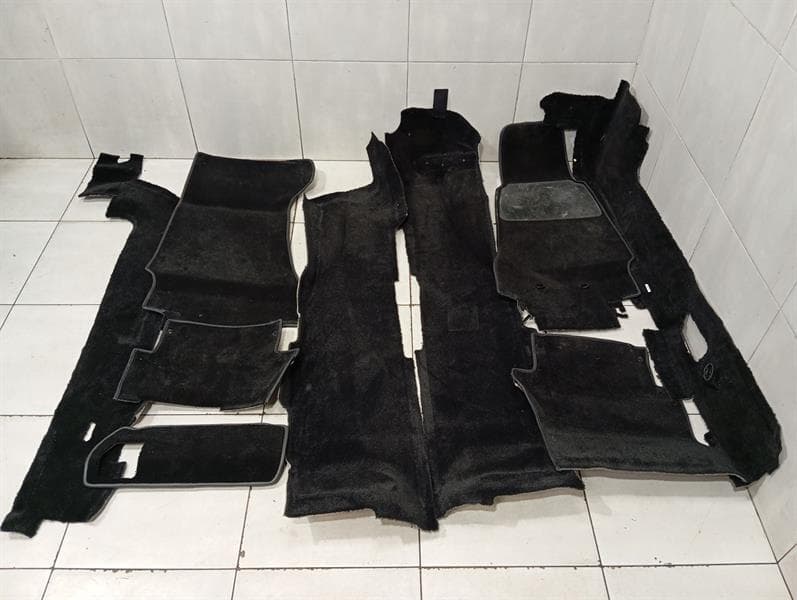 ASTON MARTIN ASTON MARTIN CURVE MK2 2011-2012 RHD FLOOR 4G43-13057-AAW CARPETS RIGHT HANDLEBARS