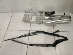ASTON MARTIN ASTON MARTIN VIRAGE MK2 2011-2012 Wiper Linkage CD43-17504-DA Wiper Motor RHD — thumbnail 5