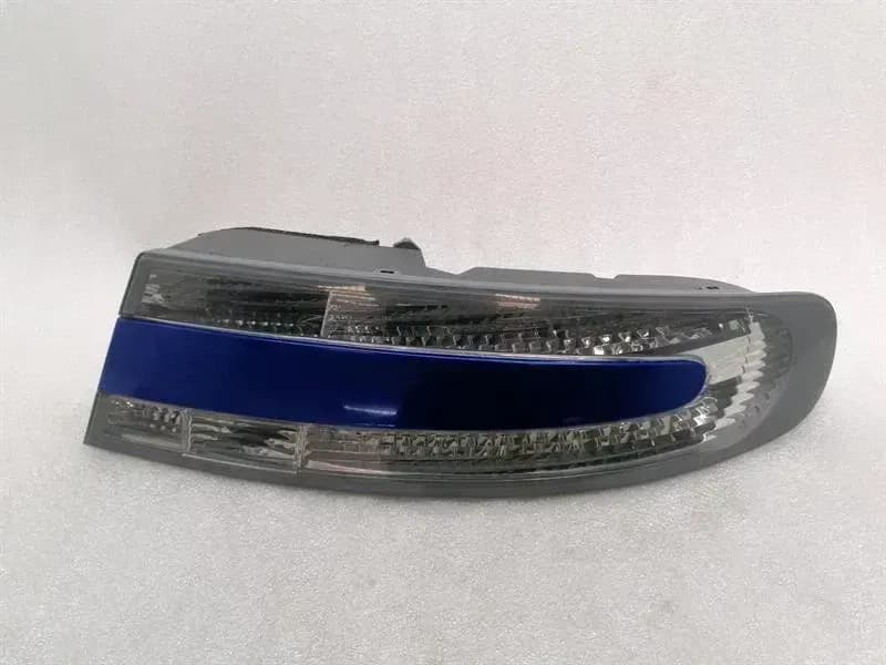 ASTON MARTIN Aston Martin Virage MK2 2011-2012 Rear Light 8D33-13404-AH Tail Light Right