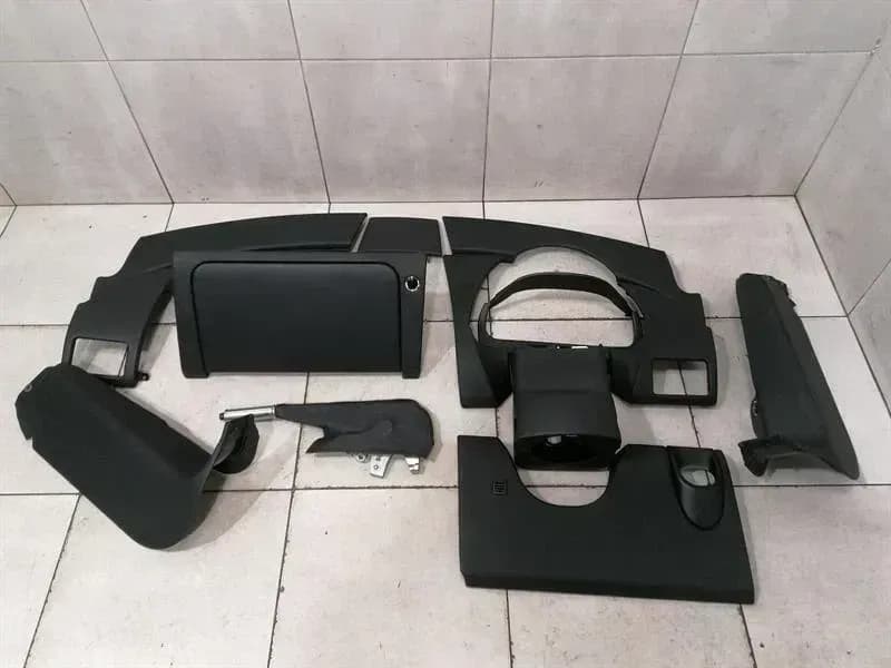 ASTON MARTIN ASTON MARTIN VIRAGE MK2 2011-2012 DASHBOARD PARTS 8D33-10862-ACW RHD RIGHT HAND DRIVE