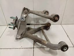 ASTON MARTIN ASTON MARTIN CURVE MK2 Right Rear Hub 8D33-5A970-AB Wheel Bearing Case Rear Re — thumbnail 3