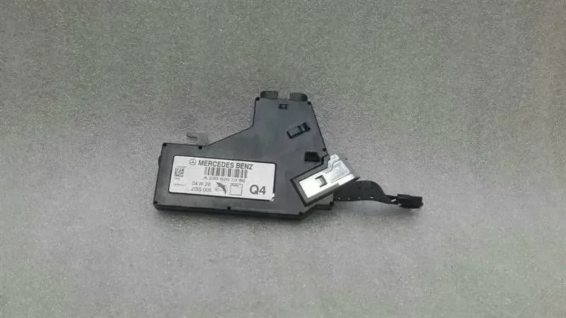 Mercedes SL R230 aerial / antenna A2308201389 antenna SL600 left