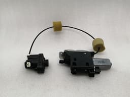 MERCEDES-BENZ Mercedes S-Class W221 Boot Lock A2217500085 Tailgate Lock — thumbnail 2