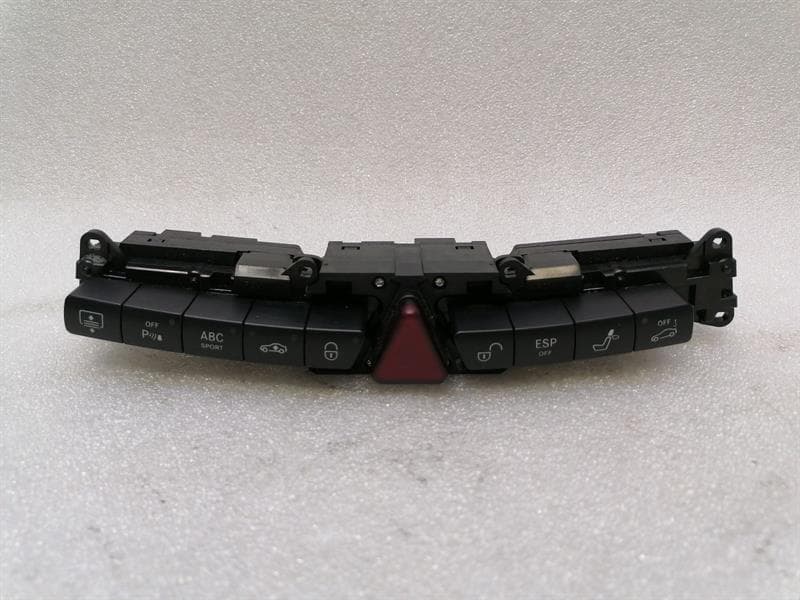 Mercedes S-class W220 Centre switch block A2208216958 switch block