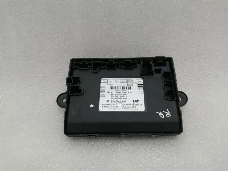 Mercedes W221 rear left seat module A0038207326 rear Li seat control unit