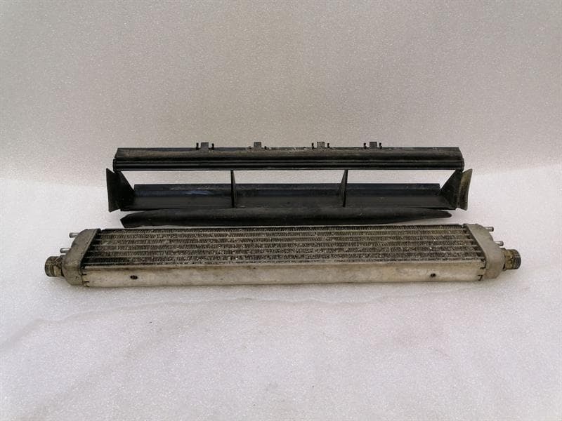 Mercedes S M275 V12 W220 Engine Oil Cooler A2205000500 Oil Cooler Cooler S600