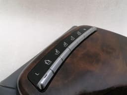 MERCEDES-BENZ Mercedes S-class W221 rear armrest A2219707530 center armrest massage grey — thumbnail 4