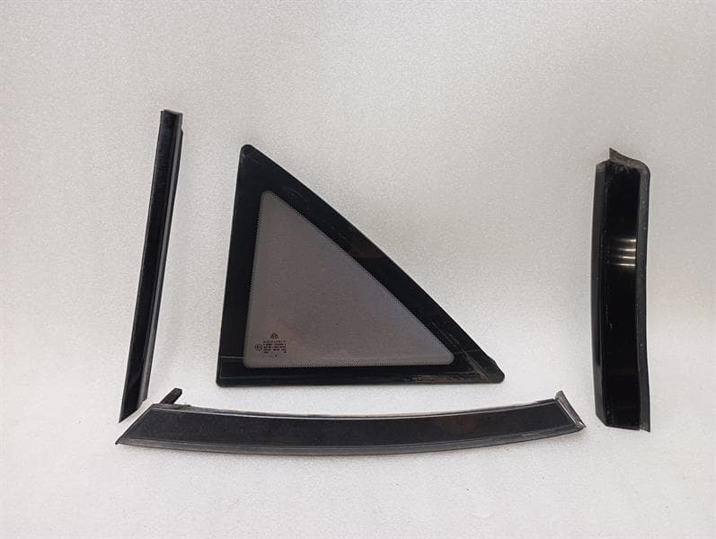MAYBACH Maybach 62 V240 left rear quarter glass a2406700112 door window 1/4 rear left