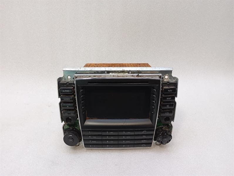 MAYBACH Maybach 62 V240 Navigation Monitor A2408207589 Sat Nav Display SPARES OR REPAIR