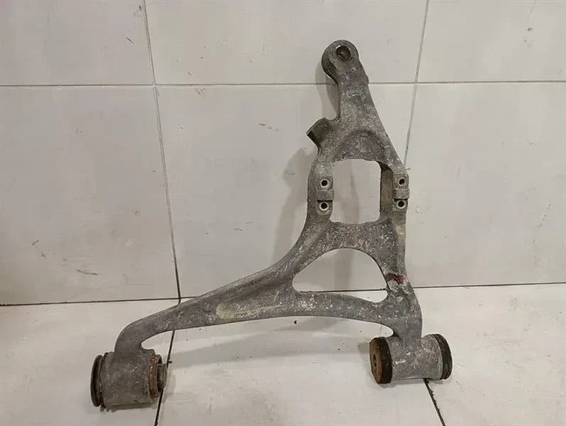 Maybach 62 V240 Right Front Wishbone A2403301807 Front Right Wishbone