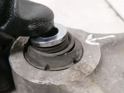FERRARI Ferrari 612 Scaglietti F137 Left Front Hub 190730 Wheel Bearing Housing Front Left — thumbnail 3