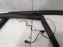FERRARI Ferrari 612 Scaglietti F137 Door Seal 66867700 L+R WITH DEFECTS Door Seals — thumbnail 2