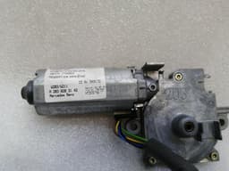 MAYBACH MAYBACH 57 W240 Sun Roof Engine A2408202842 Sunroof Engine — thumbnail 2