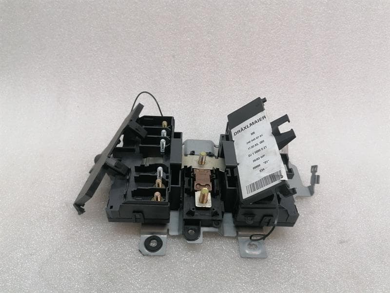 MAYBACH MAYBACH 57 W240 Fuse Box A2405450701 Fuse Box