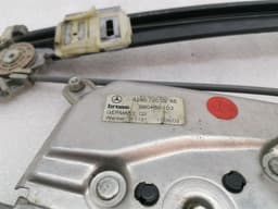 MAYBACH MAYBACH 57 W240 Right Front Door Winder A2407200846 Front Right Window — thumbnail 4